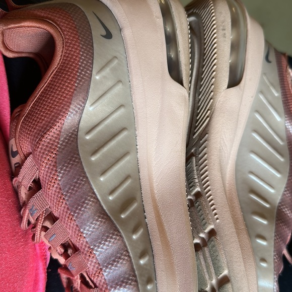 Nike Air Max Axis Rose Blush Womens Running Shoes AA2168-201 Size 8.5 - Picture 6 of 10